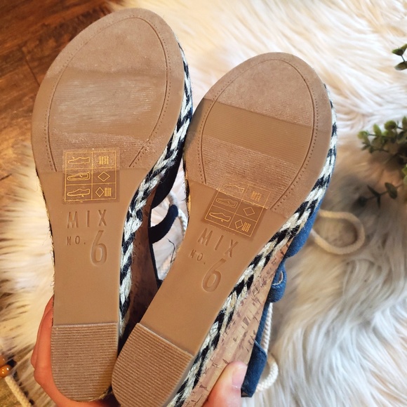 Mix No. 6 Venesa Wedge Sandal - Picture 8 of 8